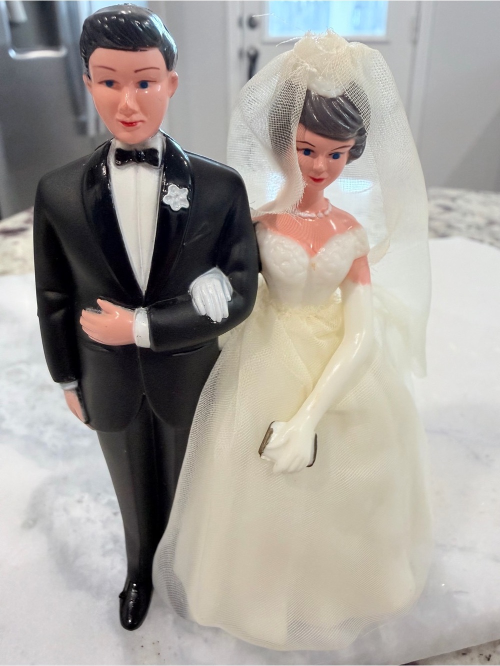 Vintage Wilton Bride & Groom Wedding Cake Topper Veil Plastic White Black 1988